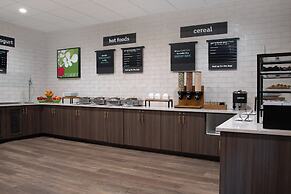 Holiday Inn and Suites Overland Park West by IHG