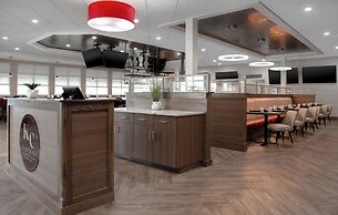 Holiday Inn and Suites Overland Park West by IHG