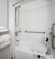 Holiday Inn and Suites Overland Park West by IHG