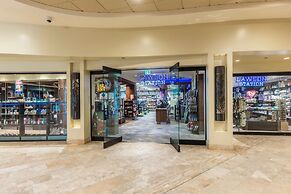 Sheraton Waikiki Beach Resort