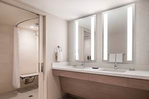 Sheraton Waikiki Beach Resort