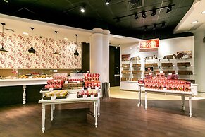 Sheraton Waikiki Beach Resort