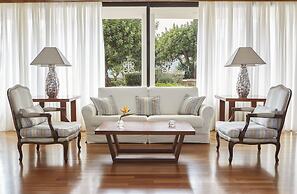 Elounda Beach Hotel & Villas, a Member of the Leading Hotels of the Wo