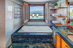 Elounda Beach Hotel & Villas, a Member of the Leading Hotels of the Wo