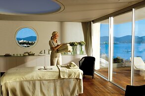 Elounda Beach Hotel & Villas, a Member of the Leading Hotels of the Wo
