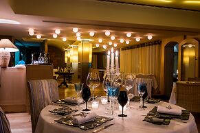 Elounda Beach Hotel & Villas, a Member of the Leading Hotels of the Wo