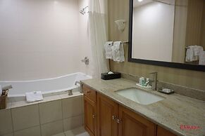 Ramada Hotel & Conference Center by Wyndham Kelowna