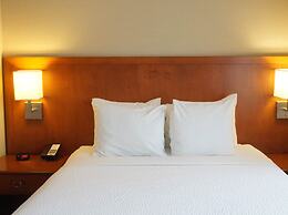 Ramada Hotel & Conference Center by Wyndham Kelowna