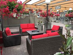 Ramada Hotel & Conference Center by Wyndham Kelowna