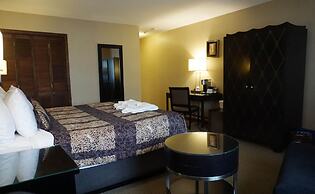 Ramada Hotel & Conference Center by Wyndham Kelowna