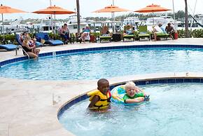 Paradise Harbour Club & Marina