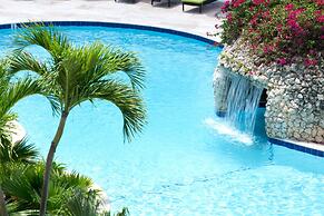 Paradise Harbour Club & Marina