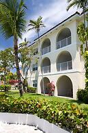 Paradise Harbour Club & Marina