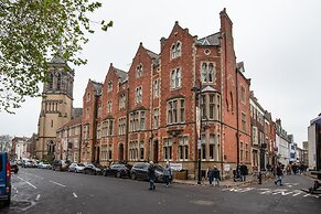 Dean Court Hotel