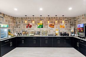 Quality Inn & Suites Plano East - Richardson