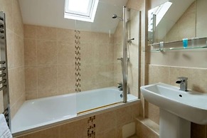 Buchanan Arms Hotel & Leisure, Sure Hotel Collection