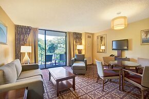 Hilo Hawaiian Hotel, Trademark Collection by Wyndham