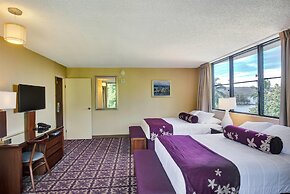 Hilo Hawaiian Hotel, Trademark Collection by Wyndham