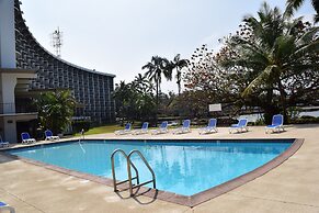 Hilo Hawaiian Hotel, Trademark Collection by Wyndham