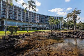 Hilo Hawaiian Hotel, Trademark Collection by Wyndham