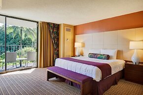 Hilo Hawaiian Hotel, Trademark Collection by Wyndham