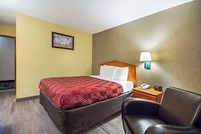 Econo Lodge Lansing - Leavenworth