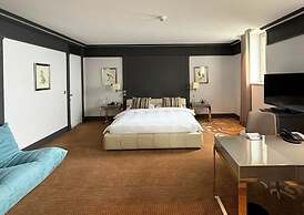 Beau Rivage Hotel