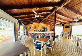 DoubleTree by Hilton Atlantic Beach Oceanfront