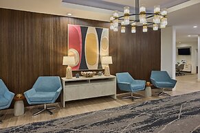 Holiday Inn Express & Suites Charleston Dwtn - Westedge by IHG