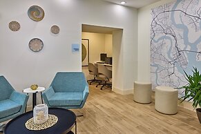 Holiday Inn Express & Suites Charleston Dwtn - Westedge by IHG