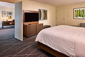 Holiday Inn Express & Suites Charleston Dwtn - Westedge by IHG