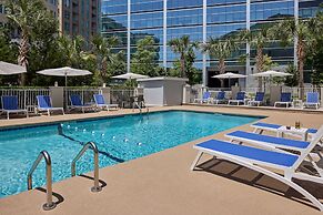 Holiday Inn Express & Suites Charleston Dwtn - Westedge by IHG