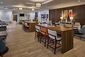Holiday Inn Express & Suites Charleston Dwtn - Westedge by IHG