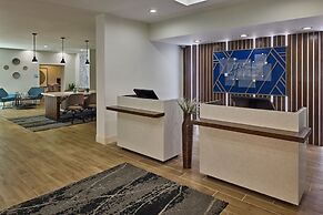 Holiday Inn Express & Suites Charleston Dwtn - Westedge by IHG