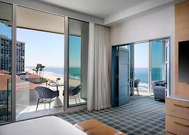 Hotel del Coronado, Curio Collection by Hilton