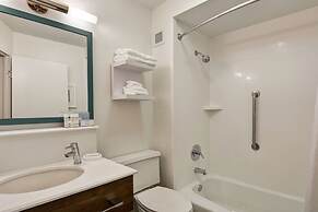 Hampton Inn Columbia-I-26 Airport