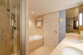 Holiday Inn Nice-Port St Laurent by IHG