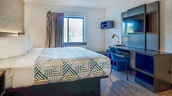 Motel 6 Milwaukee, WI - Glendale