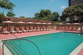 Downright Austin, A Renaissance Hotel