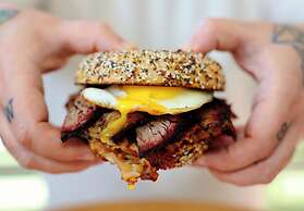 Downright Austin, A Renaissance Hotel