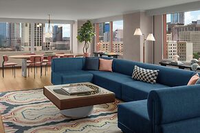 Downright Austin, A Renaissance Hotel