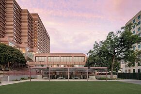 Downright Austin, A Renaissance Hotel