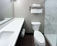 Studio 6 Corona, CA - West