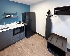 Studio 6 Corona, CA - West