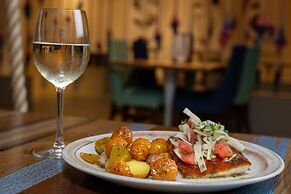 Renaissance Newport Beach Hotel