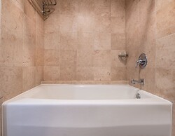 Renaissance Newport Beach Hotel