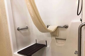 Quality Inn I-70 at Wanamaker