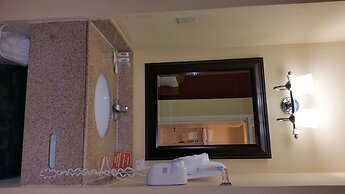 Quality Inn I-70 at Wanamaker