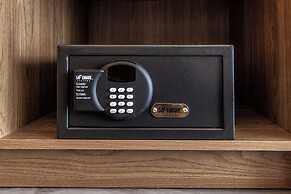 Atrium Hotel Vancouver