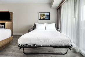 Atrium Hotel Vancouver